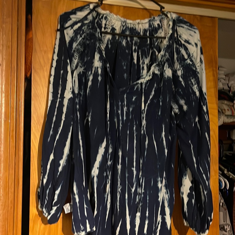 Knox rose long sleeve blouse